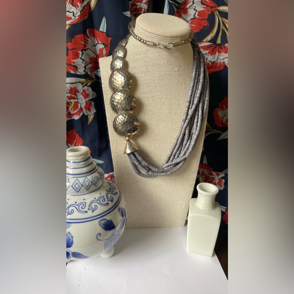 💐Stunning statement piece, gorgeous necklace!